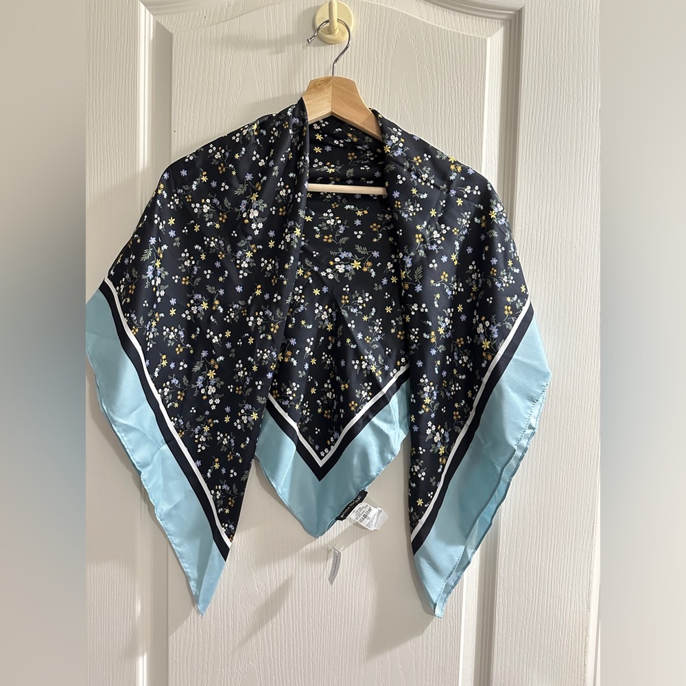 Banana Republic Silky Floral Square Scarf 39” x 39”